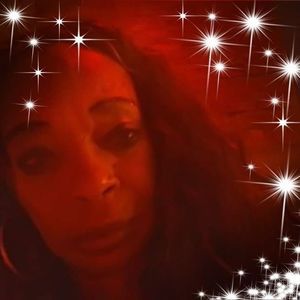 Meet your Posher, Carla